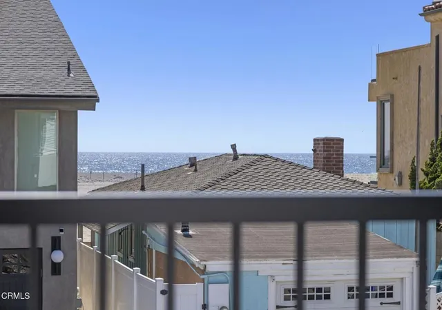 Photo 2 of Single family home for sale at 3416 Ocean Dr, Oxnard, CA 93035 | MLS# V1-36146 | Listing updated on 2026-10-01