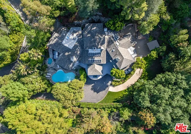 2nd image of 4626 Encino Ave, Encino, CA 91316 | MLS# 26828109