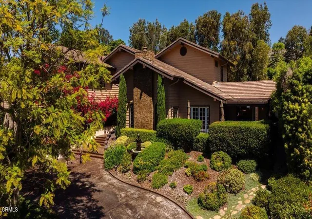 Photo 2 of Single family home for sale at 317 El Tuaca Ct, Camarillo, CA 93010 | MLS# V1-36147 | Listing updated on 2026-09-22