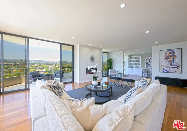 2nd image of 10601 Wilshire Blvd #1404, Los Angeles, CA 90024 | MLS# 26828409