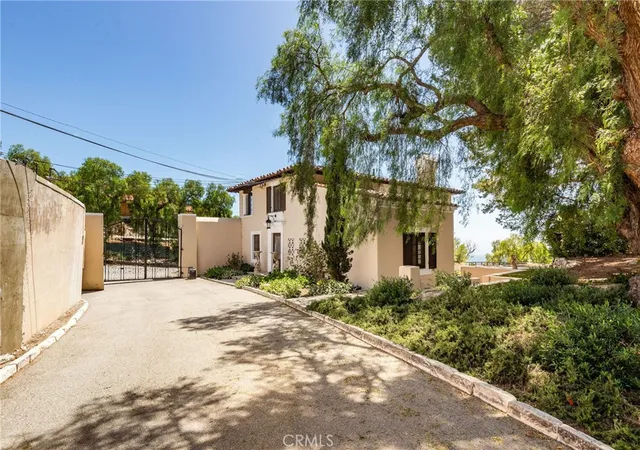 3rd image of 1 Peppertree Dr, Rancho Palos Verdes, CA 90275 | MLS# PV26095022