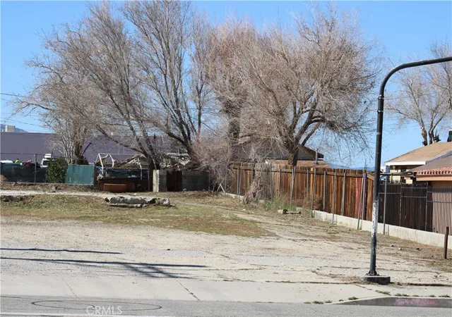 Photo 4 of Land for sale at 0 82nd St E & Pearblossom, Littlerock, CA 93543 | MLS# SR26095034 | Listing updated on 2026-05-01
