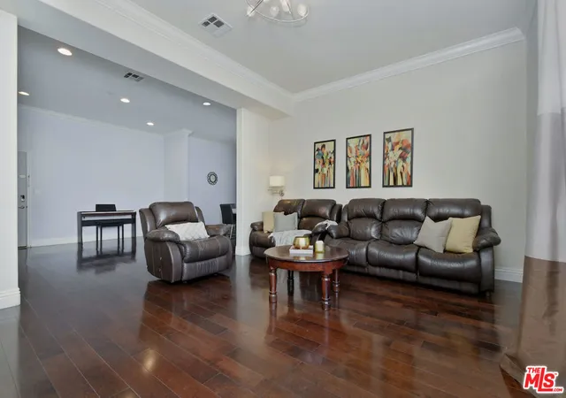 Homes for sale in Sherman Oaks, CA | 14315 Magnolia Blvd #101, Sherman Oaks, CA 91423 | MLS# 26828199