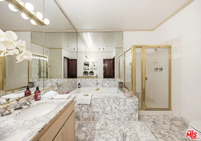 Homes for sale in Beverly Hills, CA | 9249 Burton Way, Beverly Hills, CA 90210 | Houzeo