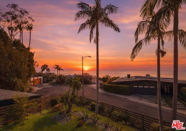 1st image of 1341 Charmel Pl, Pacific Palisades, CA 90272 | MLS# 26828195