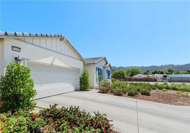 Homes for sale in Wildomar, CA | 32690 Ascot Hill Cir, Wildomar, CA 92595 | MLS# IV26093559