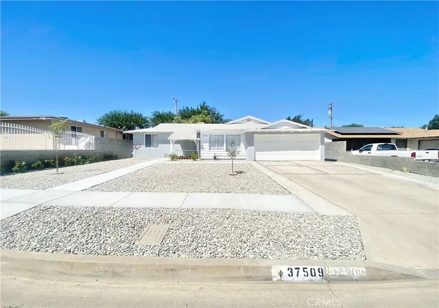 Photo 3 of Single family home for sale at 37509 Larkin, Palmdale, CA 93550 | MLS# RS26095171 | Listing updated on 2026-05-02
