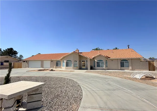 1st image of 20158 Yucca Loma Rd, Apple Valley, CA 92307 | MLS# HD26089304