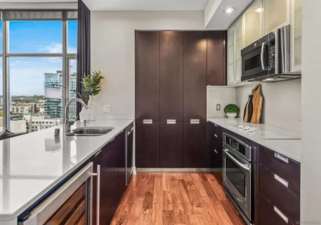 5th image of 575 6Th, San Diego, CA 92101
