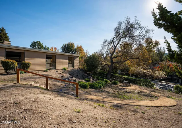 Homes for sale in Thousand Oaks, CA | 327 Chestnut Hill Ct #11, Thousand Oaks, CA 91360 | MLS# 226002028