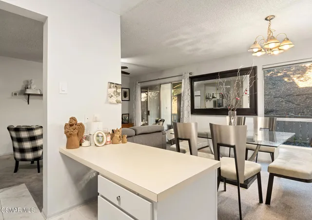 Homes for sale in Thousand Oaks, CA | 327 Chestnut Hill Ct #11, Thousand Oaks, CA 91360 | MLS# 226002028