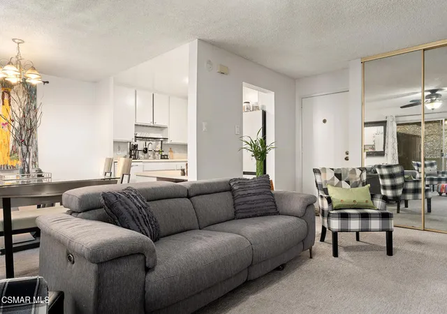 Homes for sale in Thousand Oaks, CA | 327 Chestnut Hill Ct #11, Thousand Oaks, CA 91360 | MLS# 226002028