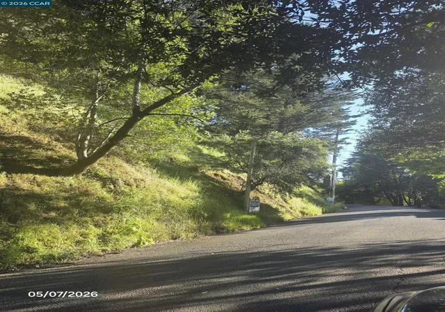 Photo 3 of Land for sale at 6382 Longcroft Dr, Oakland, CA 94611 | MLS# 41133281 | Listing updated on 2026-05-12