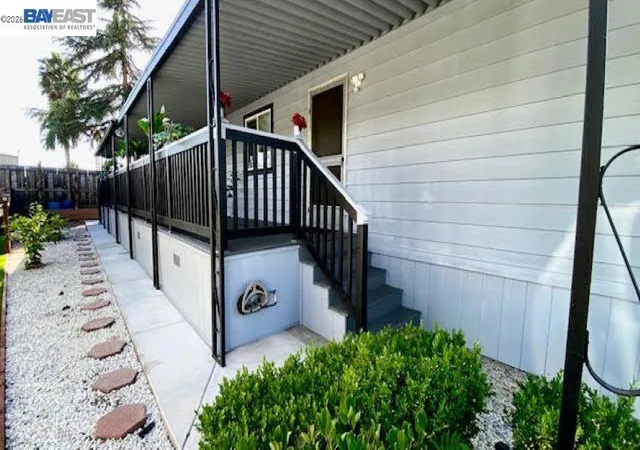 2nd image of 29501 Sandburg Way, Hayward, CA 94544 | MLS# 41133286