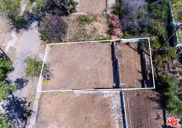Photo 3 of Sale Pending at 630 Bienveneda Ave, Pacific Palisades, CA 90272 | MLS# 26828373 | Listing updated on 2026-09-29