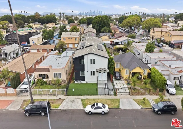 4th image of 851 E 76Th Pl, Los Angeles, CA 90001 | MLS# 26828639