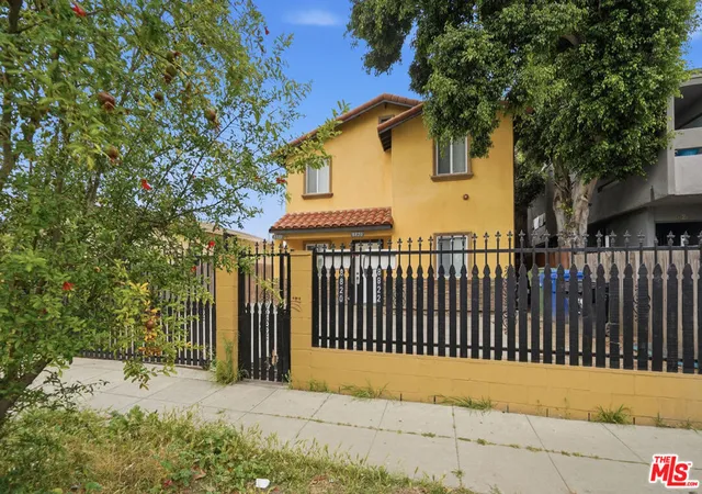 2nd image of 8822 Orchard Ave, Los Angeles, CA 90044 | MLS# 26828669