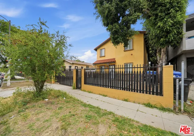 4th image of 8822 Orchard Ave, Los Angeles, CA 90044 | MLS# 26828669