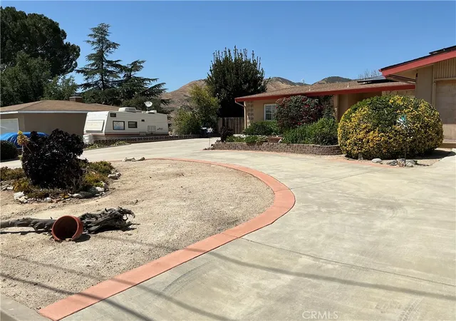 2nd image of 11735 Peach Tree, Yucaipa, CA 92399 | MLS# IG26095258