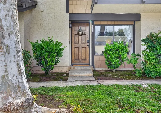 Photo 1 of Condo for sale at 885 Via Sierra Nevada, Riverside, CA 92507 | MLS# IV26095311 | Listing updated on 2026-10-06