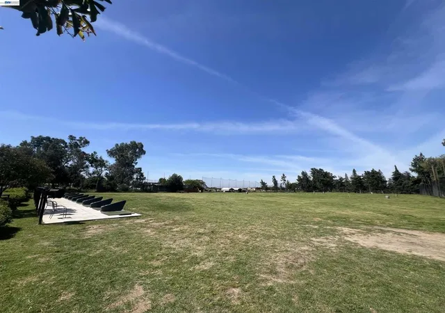 Photo 4 of Single family home for sale at 17051 Escalon Bellota Rd, Escalon, CA 95320 | MLS# 41133310 | Listing updated on 2026-05-08