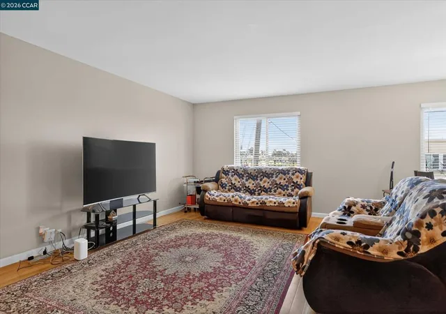 4th image of 581 Price St, Daly City, CA 94014 | MLS# 41133315