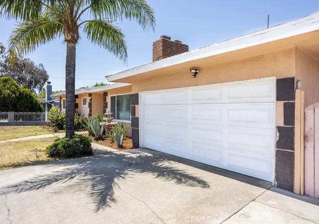 Photo 4 of Sale Pending at 8276 Sewell, Fontana, CA 92335 | MLS# PW26095408 | Listing updated on 2026-09-01