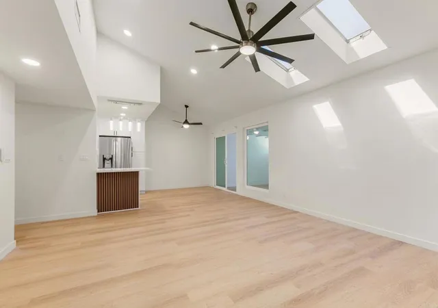 5th image of 3755 N Vista Campana #30, Oceanside, CA 92057 | MLS# NDP2604242