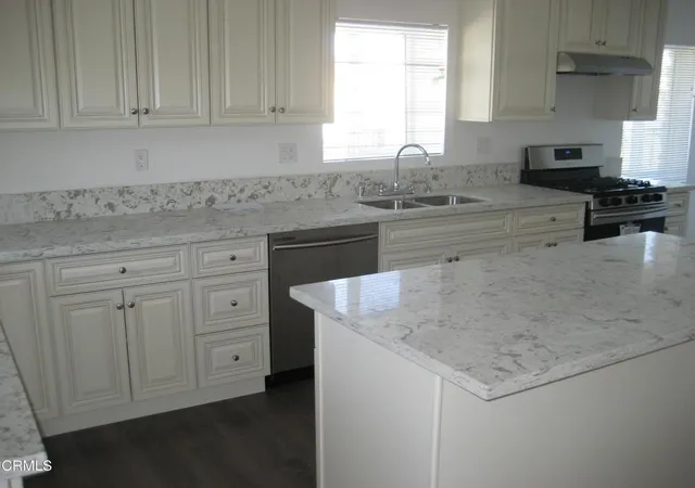 3rd image of 10143 Mountair Ave, Los Angeles, CA 91042 | MLS# P1-26946