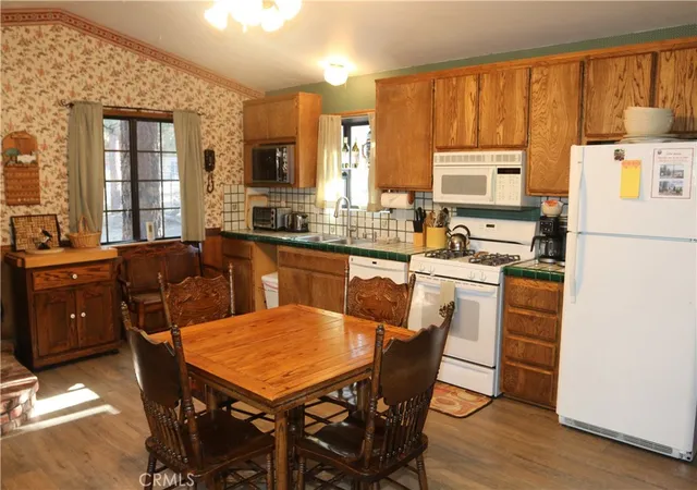 5th image of 400 Shakespeare, Big Bear City, CA 92314 | MLS# TR26095476