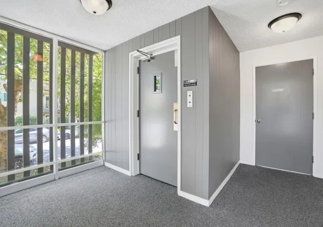 3rd image of 249 Elm St, San Mateo, CA 94401