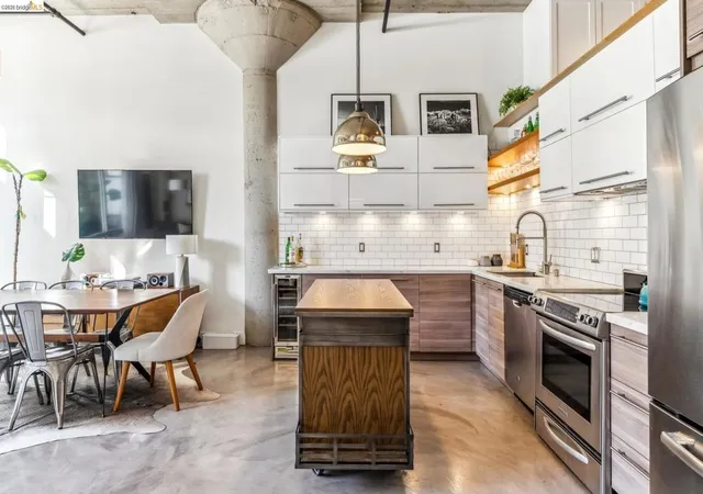 Photo 2 of Condo for sale at 255 3rd Street #206, Oakland, CA 94607 | MLS# 41133345 | Listing updated on 2026-09-30