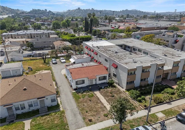 image of 1534 E Broadway, Glendale, CA 91205 | MLS# SR26095514