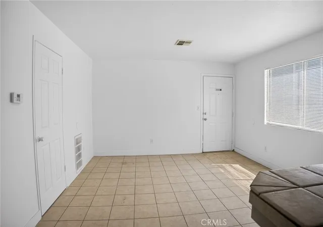 4th image of 1300 Flower, Bakersfield, CA 93305 | MLS# SR26095280
