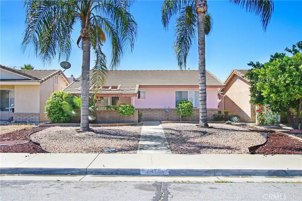 Single family home for sale at 2875 Oradon Way, Hemet, CA 92545 | MLS# IG26095649