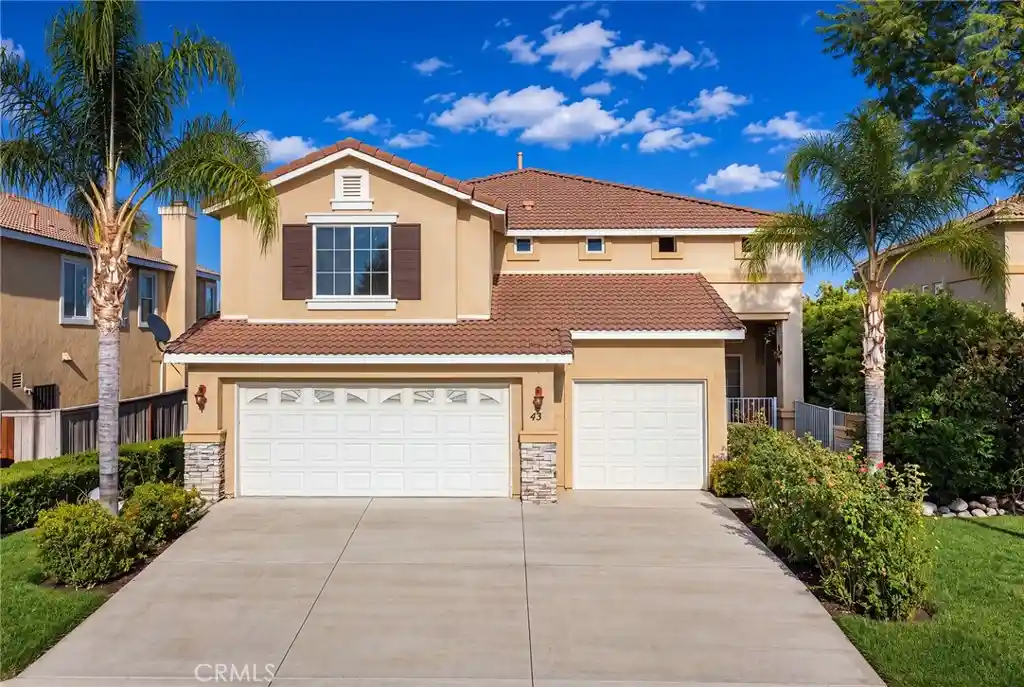 Photo 1 of Single family home for sale at 43 Villa Valtelena, Lake Elsinore, CA 92532 | MLS# TR26095674 | Listing updated on 2026-10-26