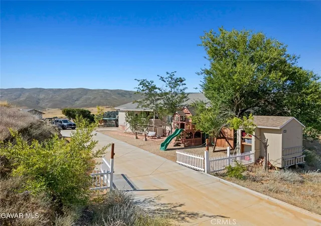 3rd image of 8630 Penhaven, Leona Valley, CA 93551 | MLS# SR26095683