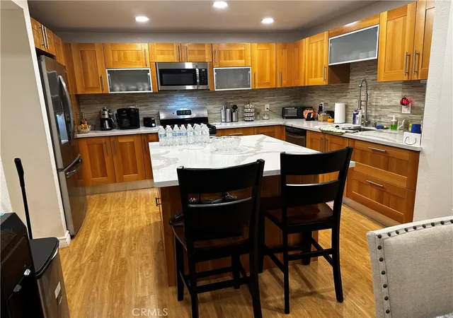 4th image of 18324 Clark St #120, Tarzana, CA 91356 | MLS# SR26095715