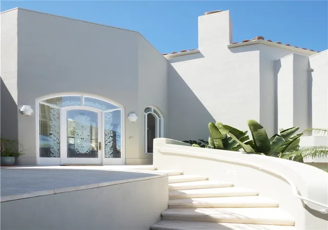 Photo 3 of Mansion for sale at 702 Via La Cuesta, Palos Verdes Estates, CA 90274 | MLS# PV26095826 | Listing updated on 2026-06-10
