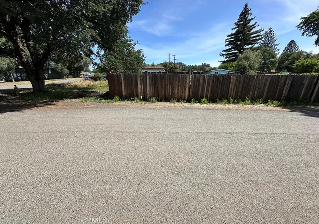 Homes for sale in Clearlake, CA | 15225 Highland Ave, Clearlake, CA 95422 | MLS# LC26095784