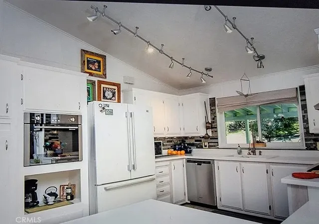 3rd image of 50639 Critter Creek Ln, Oakhurst, CA 93644 | MLS# OC26095883