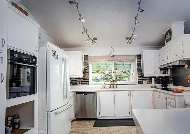 4th image of 50639 Critter Creek Ln, Oakhurst, CA 93644 | MLS# OC26095883
