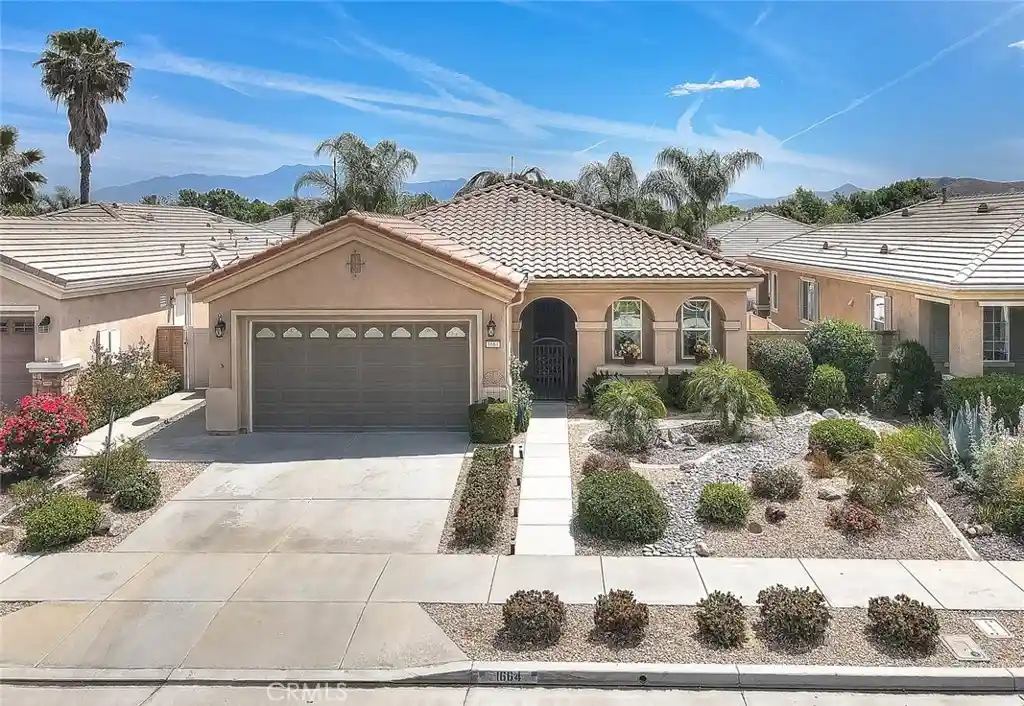 Photo 1 of Sale Pending at 1664 Camino Sueno, Hemet, CA 92545 | MLS# CV26094033 | Listing updated on 2026-10-12