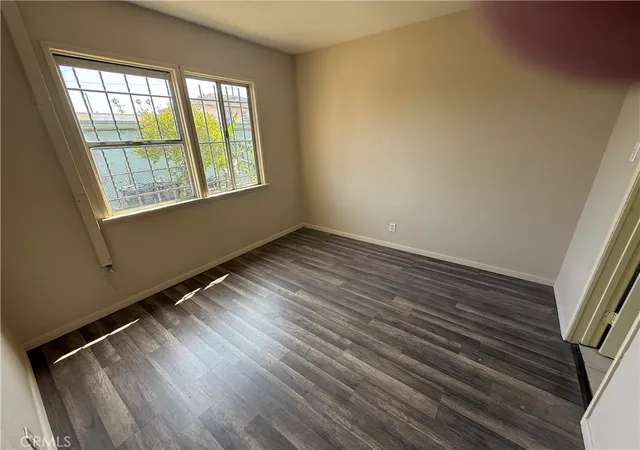 5th image of 7819 S Hoover, Los Angeles, CA 90044 | MLS# SR26095969
