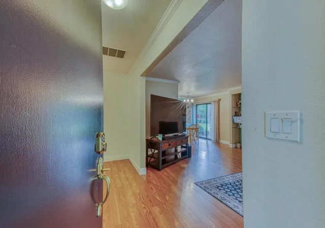 Listing Photo 4 - Condo for sale in building located at 195 Del Monte Ln, Morgan Hill, CA 95037