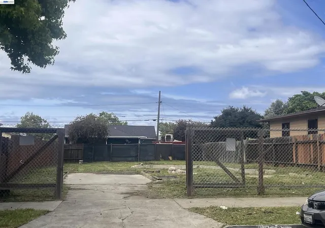Homes for sale in Richmond, CA | 1737 Esmond Ave, Richmond, CA 94801 | MLS# 41133399