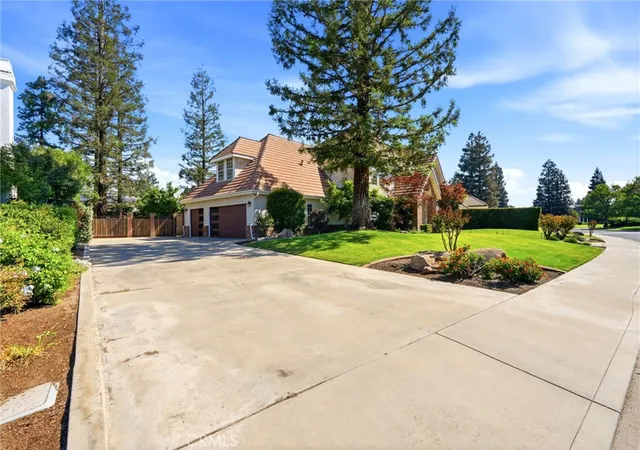 3rd image of 5036 Lakewood, Visalia, CA 93291 | MLS# SC26096037
