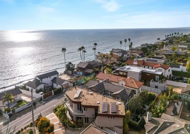 Homes for sale in Encinitas, CA | 1477 Neptune Ave, Encinitas, CA 92024 | MLS# NDP2604277