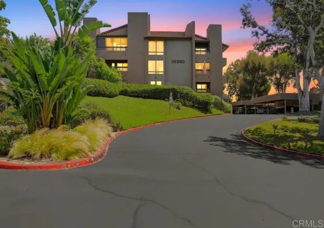 Homes for sale in San Diego, CA | 10350 Caminito Cuervo, San Diego, CA 92108 | Houzeo