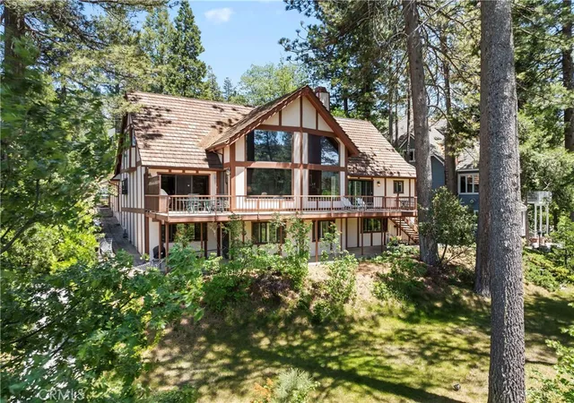 Homes for sale in Lake Arrowhead, CA | 524 Golf Course Rd, Lake Arrowhead, CA 92352 | MLS# IG26096125